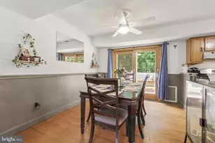 8 Orangewood Ln, Burlington, NJ 08016 - Photo 8