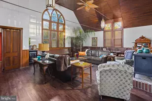 230 Washington St, Fieldsboro, NJ 08505 - Photo 10