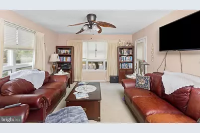 102 Carriage Hill Court, Mansfield Township, NJ 08022 - Photo 12