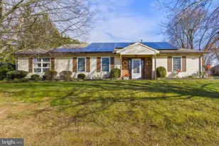 102 Carriage Hill Ct, Mansfield Township, NJ 08022 - Photo 1