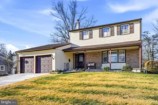 100 Diane Ave, Delran, NJ 08075 - Photo 2