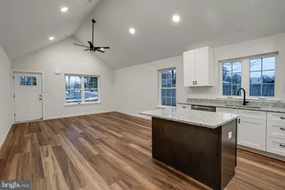 48 Pine Street, Beverly, NJ 08010 - Photo 6