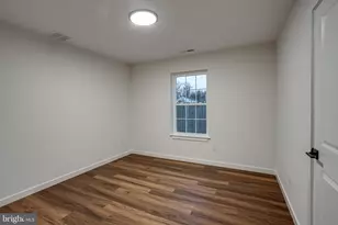 48 Pine St, Beverly, NJ 08010 - Photo 16