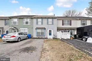 18 E 4th St, Burlington, NJ 08016 - Photo 2