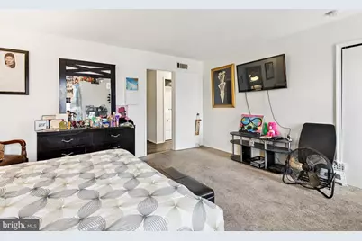 18 E 4th Street, Burlington, NJ 08016 - Photo 18