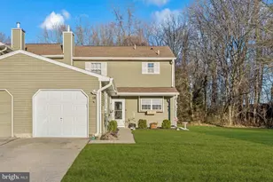 14 Tioga Ct, Bordentown, NJ 08505 - Photo 2