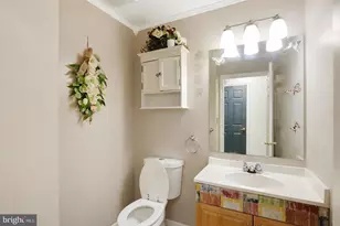 18 Dryden Dr, Burlington, NJ 08016 - Photo 16