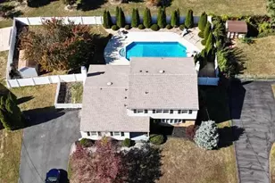 8 Delaware Dr, Bordentown, NJ 08505 - Photo 1