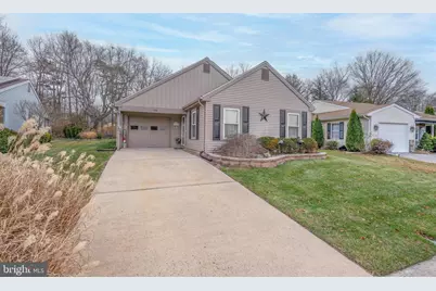 186 Dorchester Drive, Southampton, NJ 08088 - Photo 2