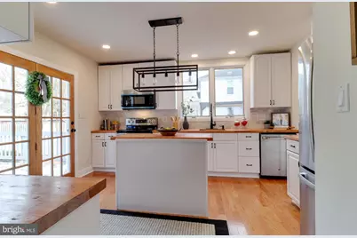 161 Warren Street, Beverly, NJ 08010 - Photo 12