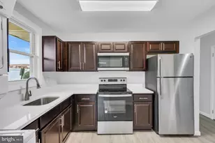 19-1 Florence Tollgate Pl, Florence, NJ 08518 - Photo 16