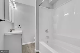 19-1 Florence Tollgate Pl, Florence, NJ 08518 - Photo 24