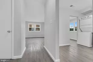 19-1 Florence Tollgate Pl, Florence, NJ 08518 - Photo 4