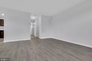 19-1 Florence Tollgate Pl, Florence, NJ 08518 - Photo 8