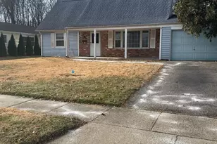 86 E River Dr, Willingboro, NJ 08046 - Photo 2