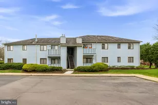 1404 Woodhollow Dr, Marlton, NJ 08053 - Photo 2