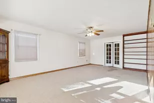 151 Harrington Cir, Willingboro, NJ 08046 - Photo 4