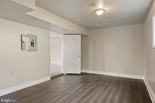 27 Marshal Ln, Willingboro, NJ 08046 - Photo 16