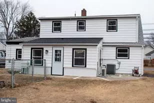 952 Columbus Rd, Burlington, NJ 08016 - Photo 2