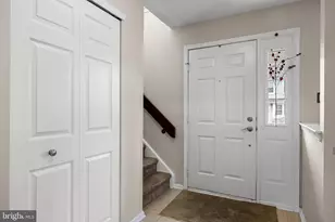 3704 Fenwick Ln, Mount Laurel, NJ 08054 - Photo 4