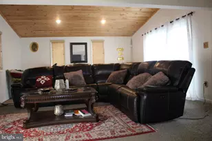 219 Meadow Dr, Mount Laurel, NJ 08054 - Photo 14