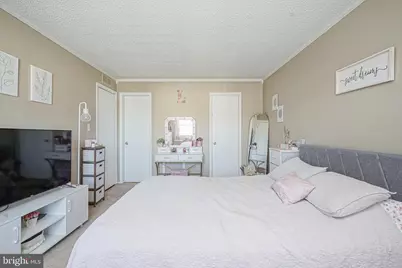 2402 Sedgefield Drive, Mount Laurel, NJ 08054 - Photo 12