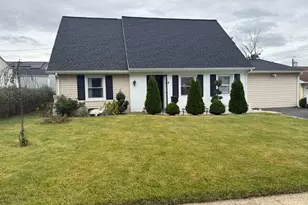 27 Middleton Ln, Willingboro, NJ 08046 - Photo 1