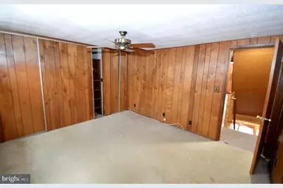 105 Thompson Street, Burlington, NJ 08016 - Photo 14