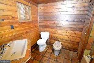 105 Thompson St, Burlington, NJ 08016 - Photo 10