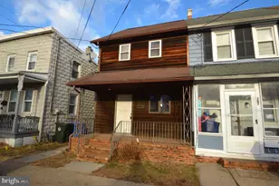 105 Thompson St, Burlington, NJ 08016 - Photo 1