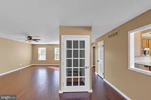 101 Windmere Ct, Bordentown, NJ 08620 - Photo 10
