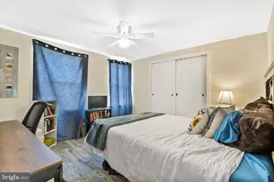 111 Thompson St, Burlington, NJ 08016 - Photo 14