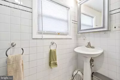 111 Thompson Street, Burlington, NJ 08016 - Photo 18