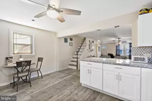 111 Thompson St, Burlington, NJ 08016 - Photo 4