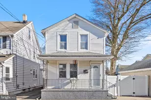 111 Thompson St, Burlington, NJ 08016 - Photo 24