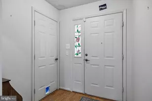 404 Aster Pl, Mount Laurel, NJ 08054 - Photo 4