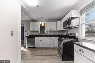 319 S Coles Ave, Maple Shade, NJ 08052 - Photo 6