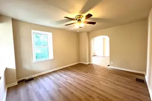 617 3rd St, Beverly, NJ 08010 - Photo 2