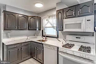 84 Middlebury Ln, Willingboro, NJ 08046 - Photo 8