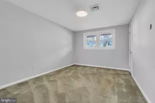 1280 School Ln, Florence, NJ 08554 - Photo 10