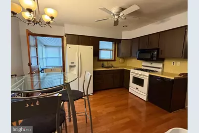 221 W 3rd Street, Palmyra, NJ 08065 - Photo 8