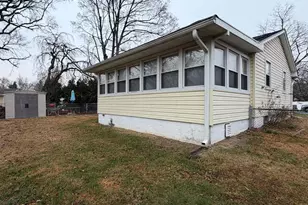 221 W 3rd St, Palmyra, NJ 08065 - Photo 4