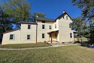 310 Front St, Beverly, NJ 08010 - Photo 6