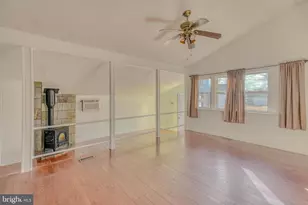 619 Holly Ln, Mount Holly, NJ 08060 - Photo 8