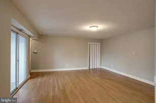 275 Green St, Edgewater Park, NJ 08010 - Photo 6