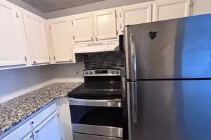 4810B Aberdeen Dr, Mount Laurel, NJ 08054 - Photo 6