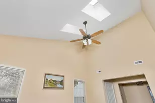 213 Birch Hollow Dr, Bordentown, NJ 08505 - Photo 8