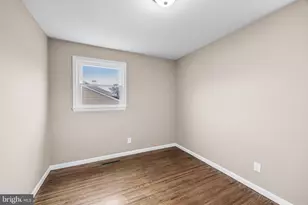 14 Walnut Dr, Burlington, NJ 08016 - Photo 18