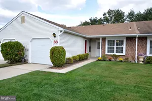 33 W Berwin Way, Mount Laurel, NJ 08054 - Photo 2