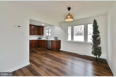 212 E Franklin Avenue, Edgewater Park, NJ 08010 - Photo 6